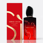 Giorgio Armani Sì Passione Intense Eau de Parfum for women – blackcurrant jasmine vanilla bold sensual feminine fragrance bottle