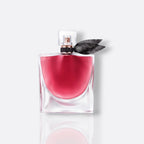 Bottle of La Vie Est Belle L’Elixir by Lancôme – floral-oriental women’s perfume with tangerine and rose notes
