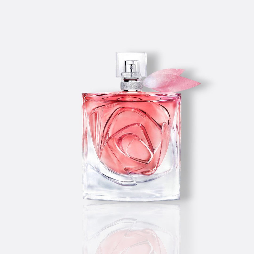 Bottle of La Vie Est Belle Rose Extraordinaire by Lancôme – floral women’s perfume with rose, vanilla, and woody notes
