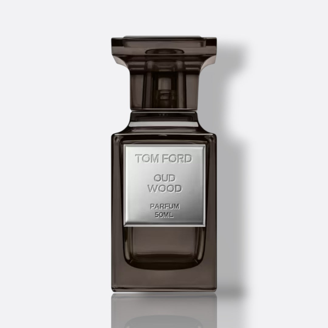 Oud Wood Parfum – rare oud sandalwood rosewood cardamom vetiver unisex fragrance bottle
