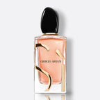 Giorgio Armani Sì Eau de Parfum Intense for women – blackcurrant rose vanilla patchouli intense feminine fragrance bottle