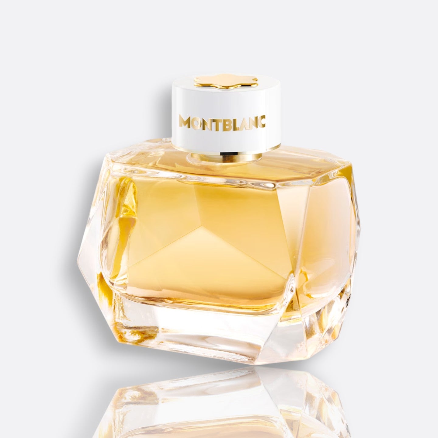 Montblanc Signature Absolue Eau de Parfum for women – pear mandarin pink pepper ylang-ylang tonka bean cedarwood radiant elegant fragrance bottle